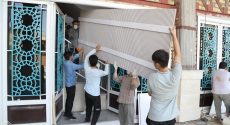 گزارش تصویری| آماده‌سازی نمایشگاه «مسجد جامعه پرداز» در شبستان بقیع مسجد مقدس جمکران