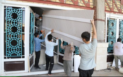 گزارش تصویری| آماده‌سازی نمایشگاه «مسجد جامعه پرداز» در شبستان بقیع مسجد مقدس جمکران