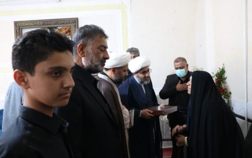 حضور حجت الاسلام عزت زمانی در منزل شهید شهرکی