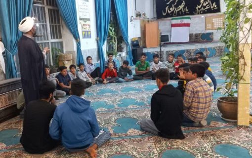 برنامه‌هایی که پای ۴۰ نوجوان را به مسجد باز کرد/ کمک ۱۰۰ میلیونی خیرین به نیازمندان