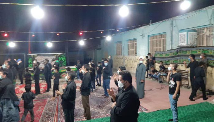 مراسم عزاداری محرم در فضای باز حاشیه شهر مشهد
